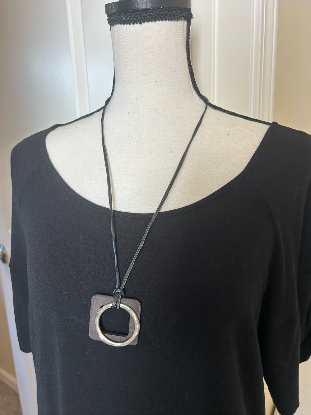 Laying Geometric shapes Black Cord chunky Necklace